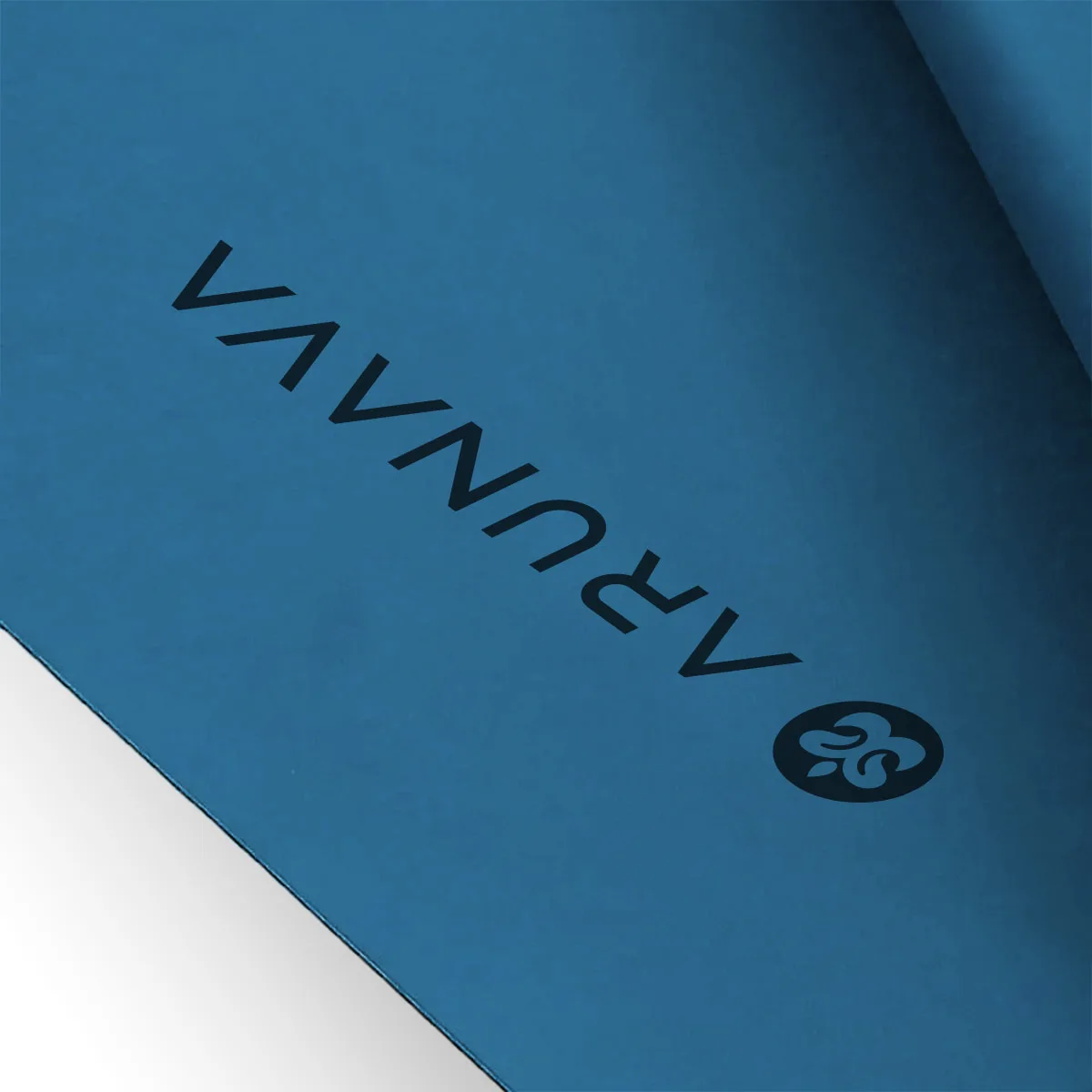 Yoga-Mat-colored-mockup-02-classic-blue2